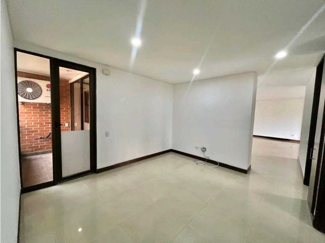 Apartamento de 3 alcobas en venta en Aguacatal, Cali, 180 m² · foto 12 de 24