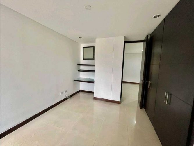 Apartamento de 3 alcobas en venta en Aguacatal, Cali, 180 m² · foto 17 de 24
