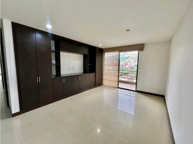 Apartamento de 3 alcobas en venta en Aguacatal, Cali, 180 m² · foto 19 de 24