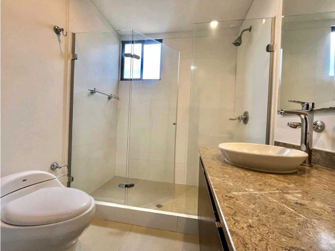 Apartamento de 3 alcobas en venta en Aguacatal, Cali, 180 m² · foto 22 de 24