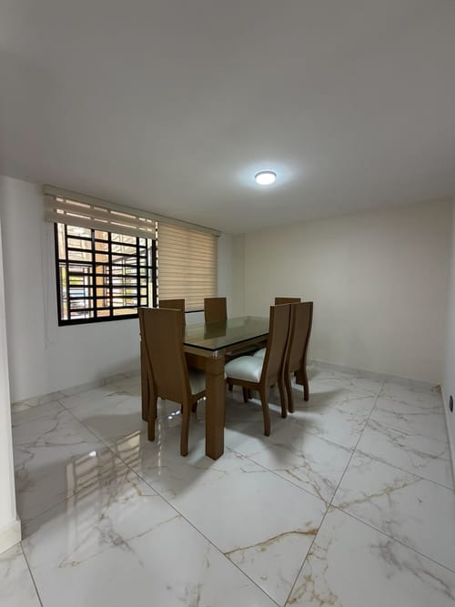Casa de 6 alcobas en venta en Urbanizacion Diamante Ii Etapa, Bucaramanga, 200 m² · foto 12 de 24