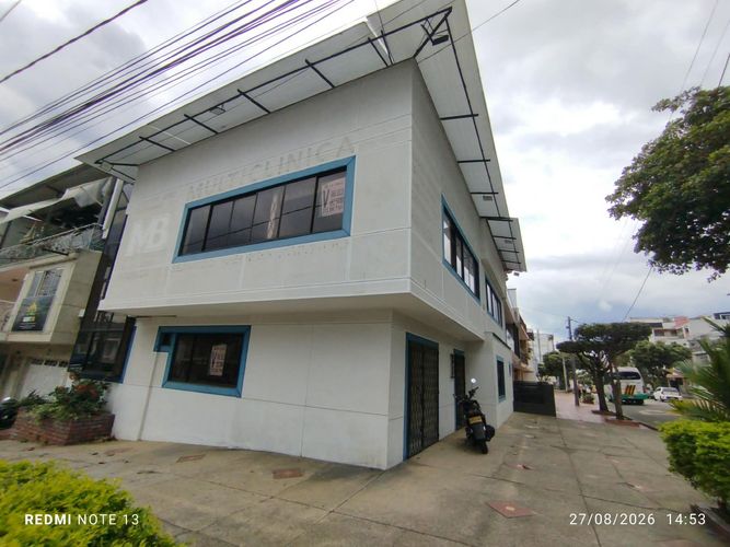 Casa de 6 alcobas en venta en San Alonso, Bucaramanga, 276 m² · foto 2 de 24