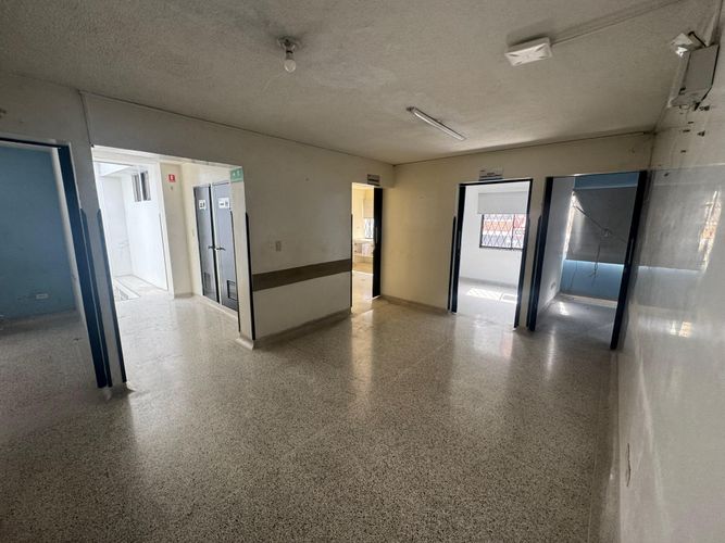 Casa de 6 alcobas en venta en San Alonso, Bucaramanga, 276 m² · foto 8 de 24