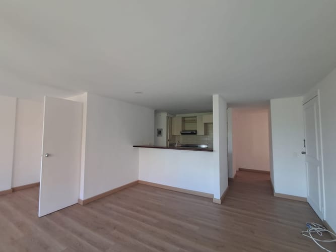 Apartamento de 1 alcoba en arriendo en El Tesoro, Medellín, 101 m² · foto 2 de 15