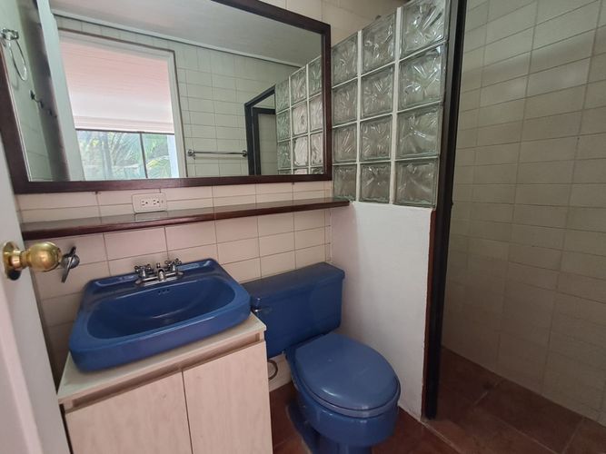 Apartamento de 1 alcoba en arriendo en El Tesoro, Medellín, 101 m² · foto 8 de 15