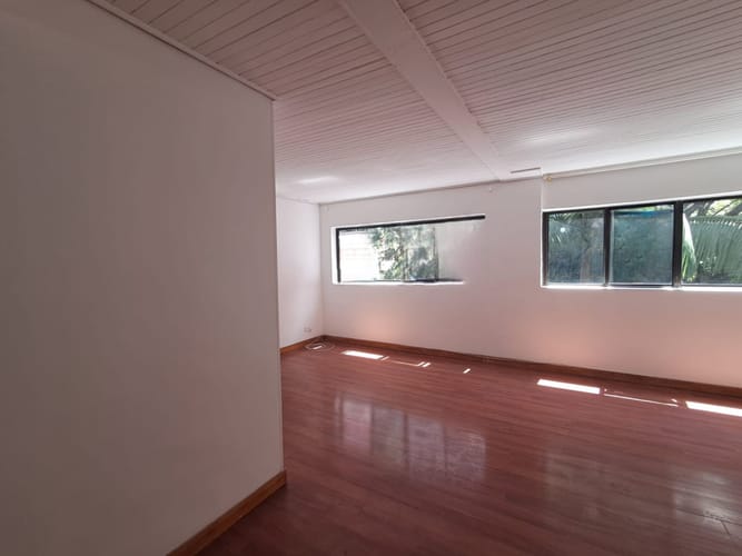 Apartamento de 1 alcoba en arriendo en El Tesoro, Medellín, 101 m² · foto 10 de 15