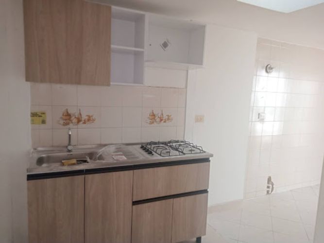 Casa de 4 alcobas en venta en Santa Barbara, Bogotá, 300 m² · foto 6 de 24