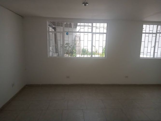 Casa de 4 alcobas en venta en Santa Barbara, Bogotá, 300 m² · foto 8 de 24