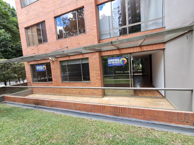 Apartamento de 3 alcobas en arriendo en Los Balsos, Medellín, 133 m² · foto 9 de 24