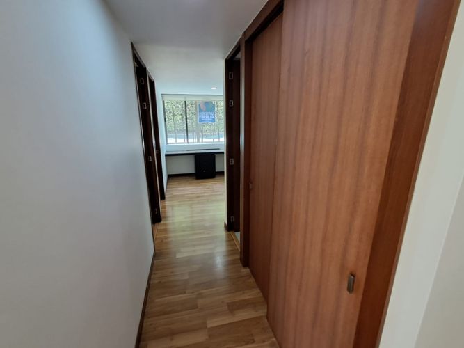 Apartamento de 3 alcobas en arriendo en Los Balsos, Medellín, 133 m² · foto 12 de 24