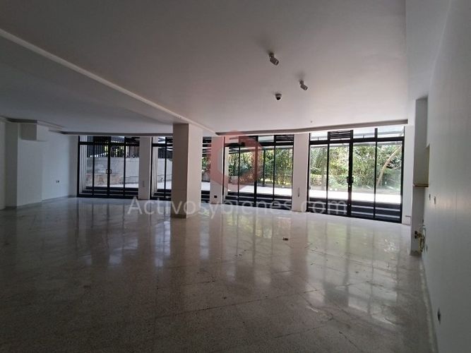 Local en arriendo en El Poblado, Medellín, 230 m² · foto 2 de 21