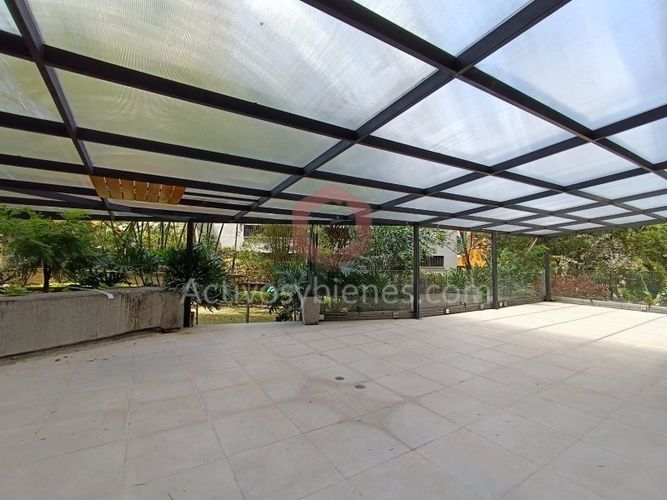 Local en arriendo en El Poblado, Medellín, 230 m² · foto 13 de 21