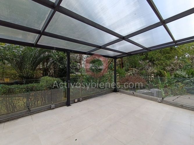 Local en arriendo en El Poblado, Medellín, 230 m² · foto 14 de 21