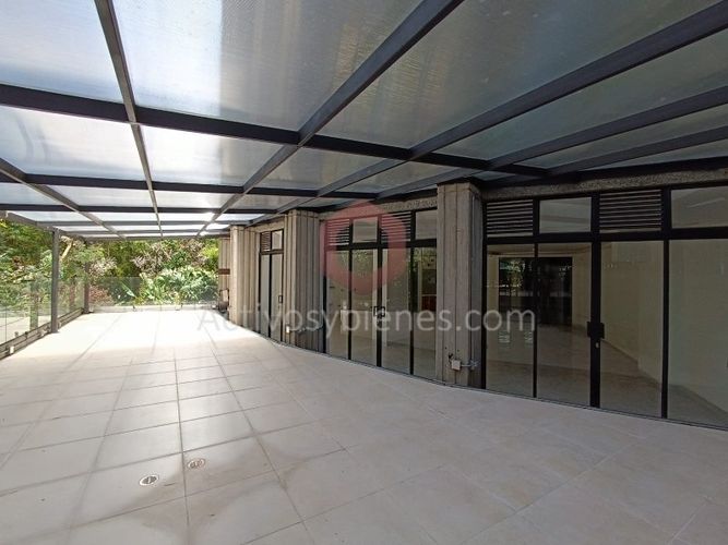 Local en arriendo en El Poblado, Medellín, 230 m² · foto 18 de 21