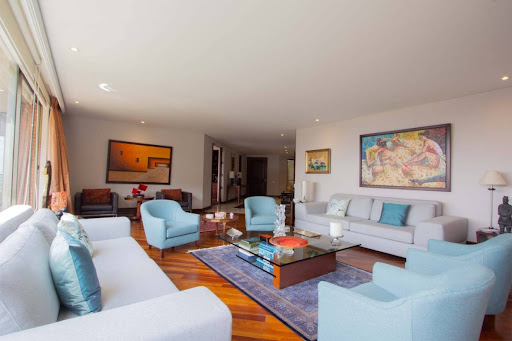 Apartamento en venta en Chicó Alto, Bogotá · foto 3 de 24