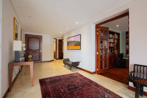 Apartamento en venta en Chicó Alto, Bogotá · foto 8 de 24