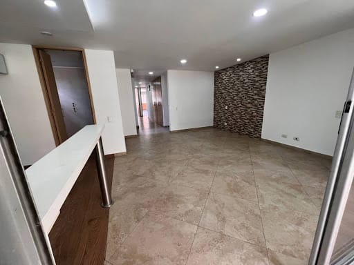 Apartamento de 3 alcobas en arriendo en Zuñiga, Envigado, 120 m² · foto 6 de 21