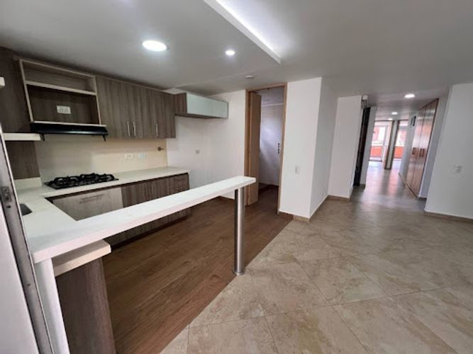Apartamento de 3 alcobas en arriendo en Zuñiga, Envigado, 120 m² · foto 11 de 21