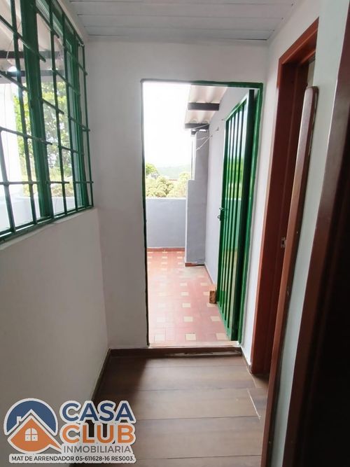 Apartamento de 2 alcobas en venta en Junin Sector I, Piedecuesta, 60 m² · foto 3 de 8