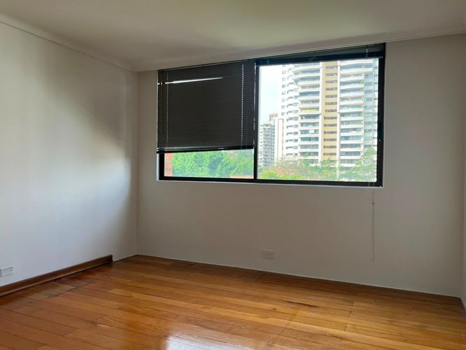 Apartamento de 3 alcobas en venta en El Poblado, Medellín, 200 m² · foto 11 de 17