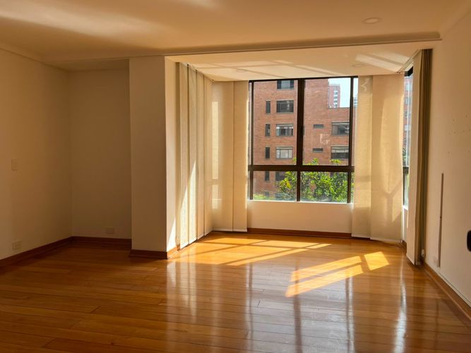 Apartamento de 3 alcobas en venta en El Poblado, Medellín, 200 m² · foto 15 de 17