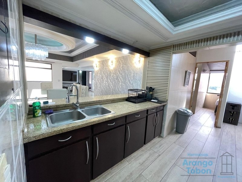 Apartamento en venta en Laureles, Medellín · foto 7 de 22