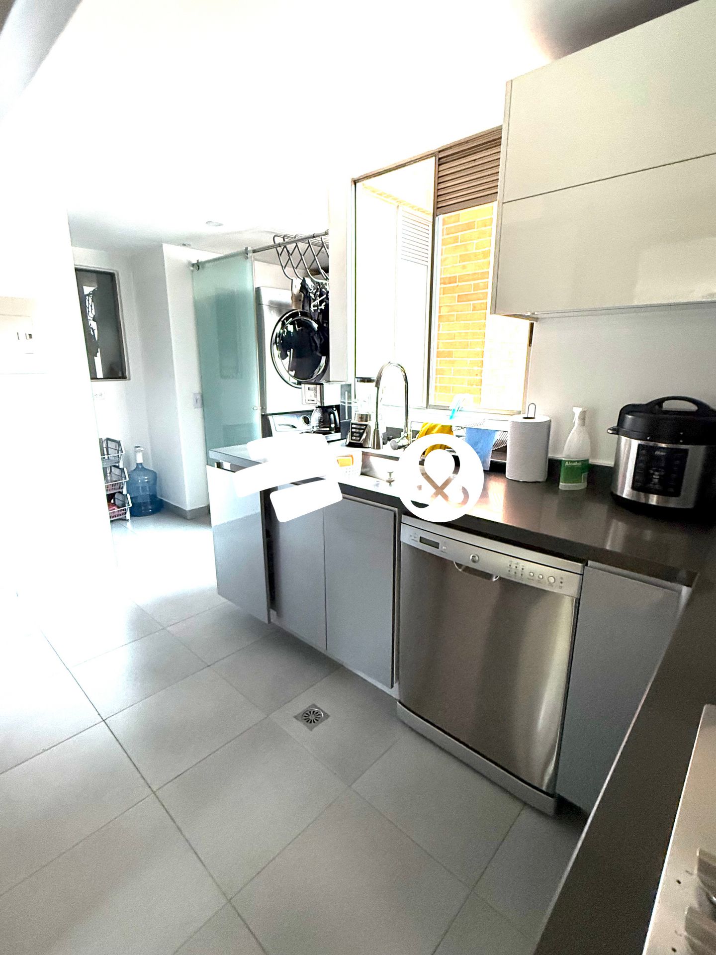 Apartamento en venta en Lagos De Cordoba, Bogotá · foto 2 de 8