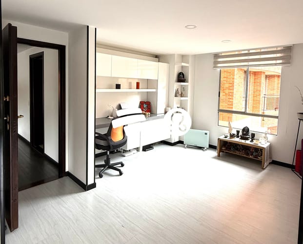 Apartamento en venta en Lagos De Cordoba, Bogotá · foto 5 de 8