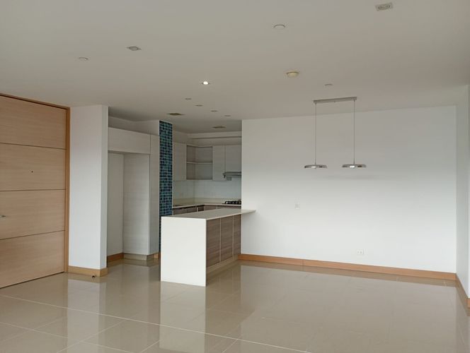 Apartamento de 3 alcobas en arriendo en El Poblado, Medellín, 143 m² · foto 7 de 17