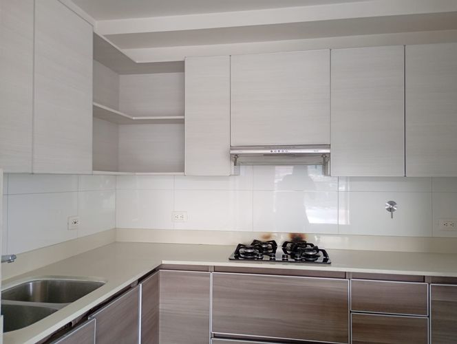 Apartamento de 3 alcobas en arriendo en El Poblado, Medellín, 143 m² · foto 6 de 17