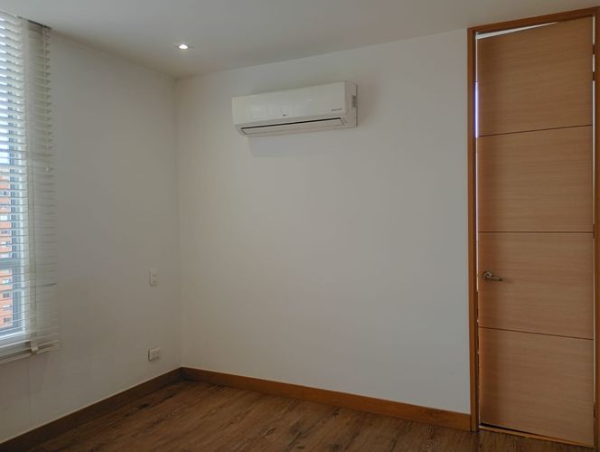 Apartamento de 3 alcobas en arriendo en El Poblado, Medellín, 143 m² · foto 15 de 17