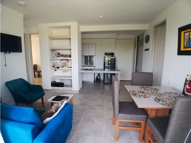 Apartamento de 3 alcobas en venta en Ricaurte, 64 m² · foto 2 de 24