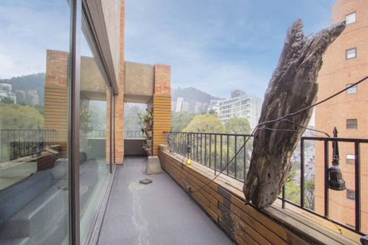 Apartamento de 2 alcobas en venta en Chico, Bogotá, 396 m² · foto 10 de 24