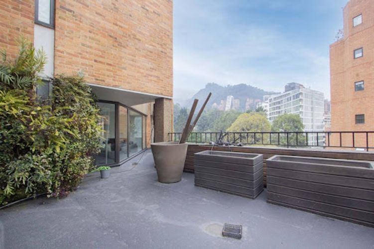 Apartamento de 2 alcobas en venta en Chico, Bogotá, 396 m² · foto 12 de 24