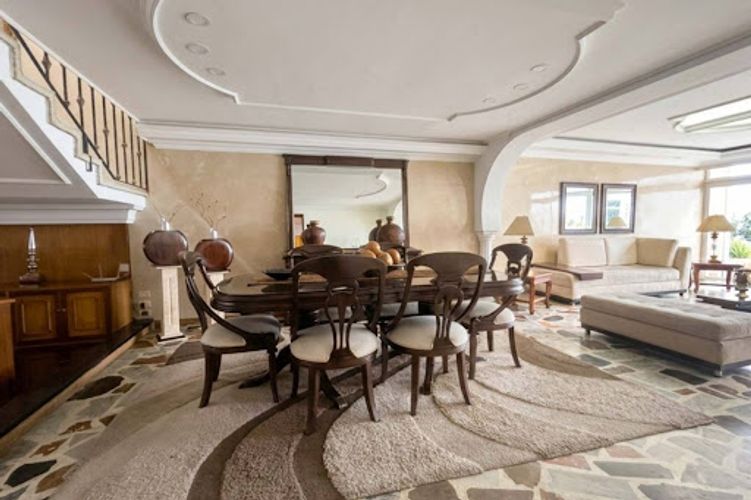 Casa de 4 alcobas en venta en Estoril, Bogotá, 302 m² · foto 2 de 24