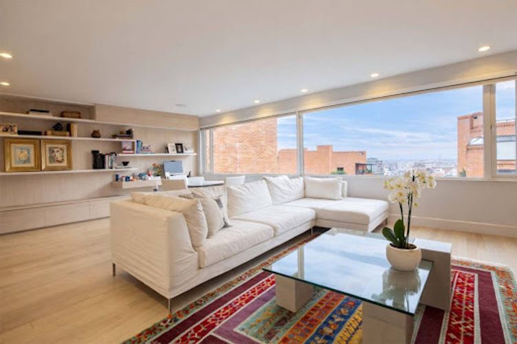 Apartamento de 2 alcobas en venta en Chico, Bogotá, 396 m² · foto 21 de 24
