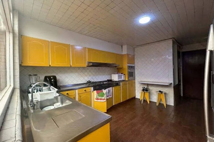 Casa de 4 alcobas en venta en Estoril, Bogotá, 302 m² · foto 10 de 24