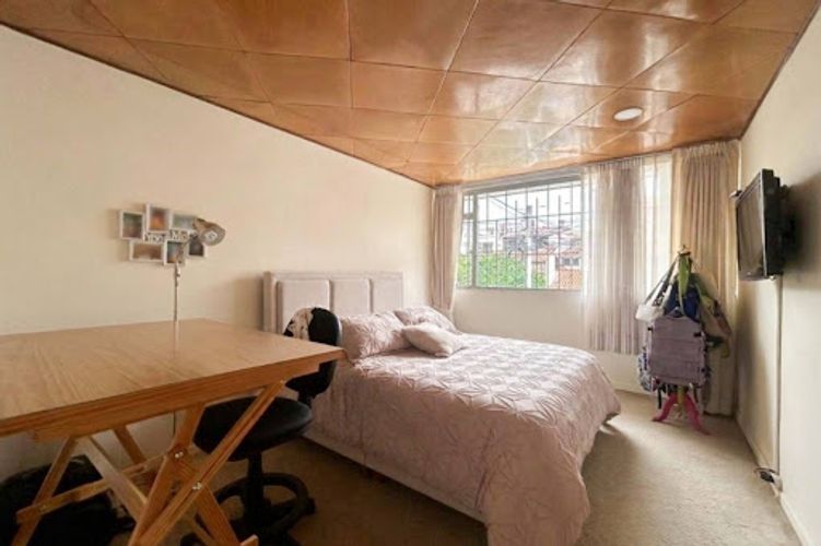 Casa de 4 alcobas en venta en Estoril, Bogotá, 302 m² · foto 20 de 24