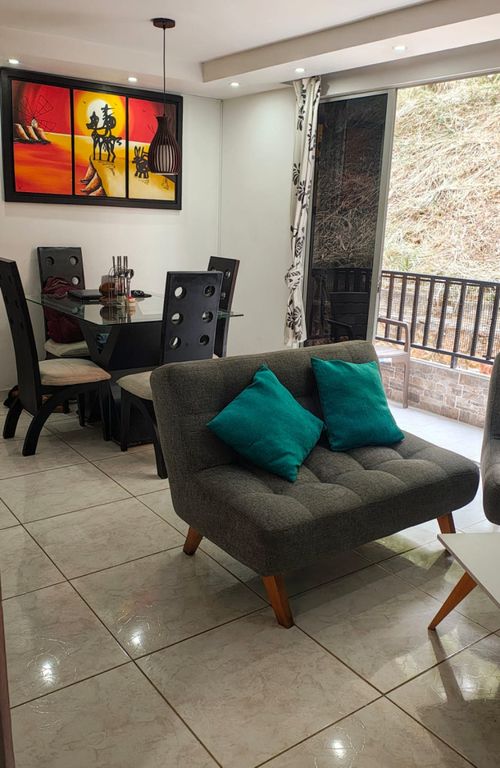 Apartamento de 3 alcobas en venta en Altos De Menga, Cali, 55 m² · foto 3 de 15