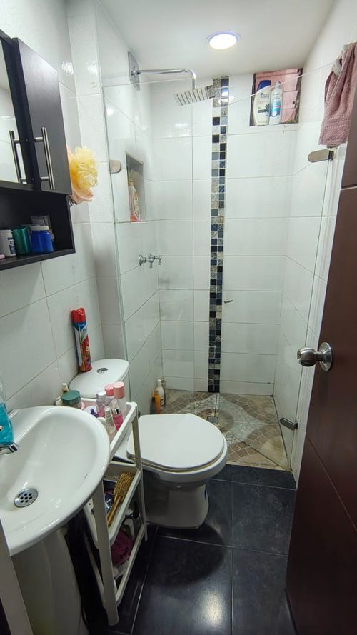 Apartamento de 3 alcobas en venta en Altos De Menga, Cali, 55 m² · foto 7 de 15