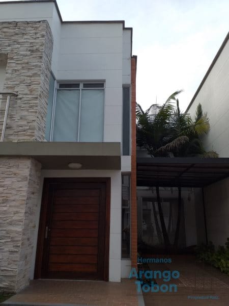 Casa de 3 alcobas en venta en La Ceja, 130 m² · foto 4 de 11