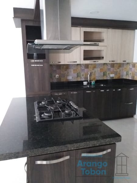 Casa de 3 alcobas en venta en La Ceja, 130 m² · foto 6 de 11