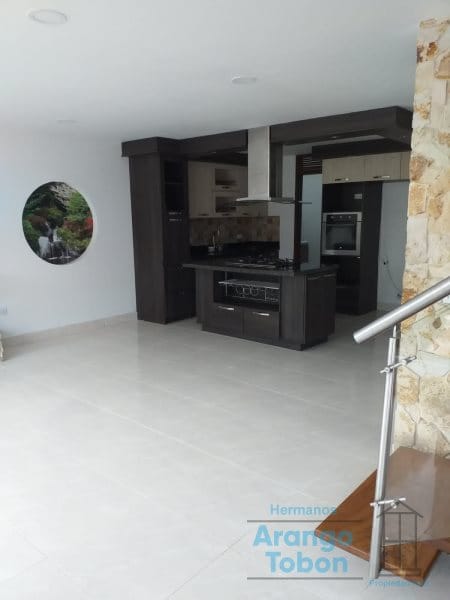 Casa de 3 alcobas en venta en La Ceja, 130 m² · foto 7 de 11