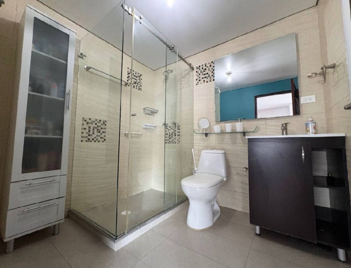 Casa en venta en Barrios Unidos, Bogotá · foto 17 de 24