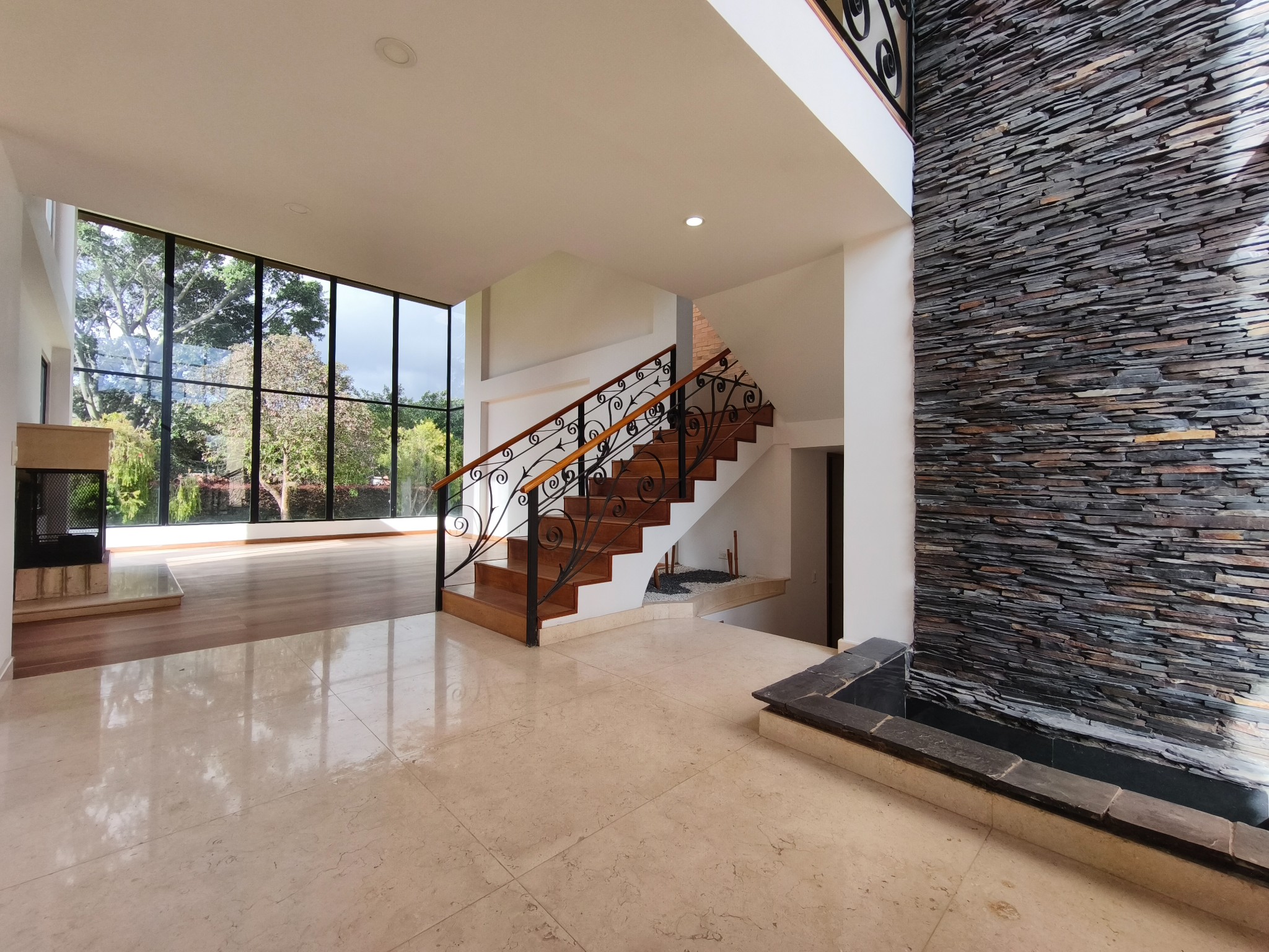 Casa en venta en Guaymaral, Bogotá · foto 8 de 24