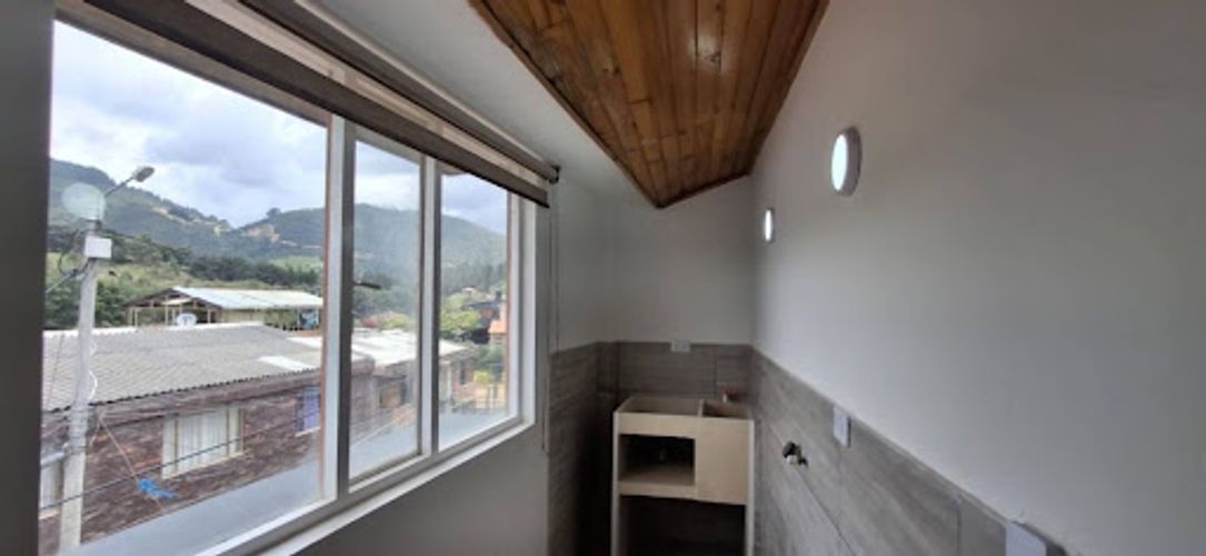 Casa de 9 alcobas en venta en La Portada, La Calera, 657 m² · foto 5 de 20