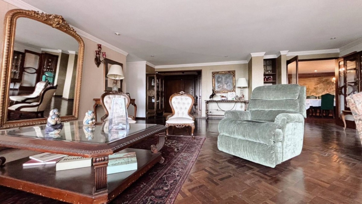 Apartamento en venta en Los Rosales, Bogotá · foto 4 de 24