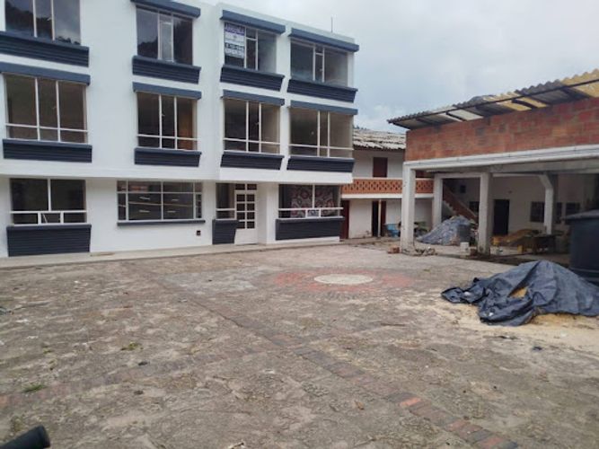 Casa de 9 alcobas en venta en La Portada, La Calera, 657 m² · foto 19 de 20