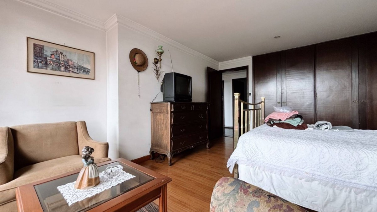 Apartamento en venta en Los Rosales, Bogotá · foto 23 de 24