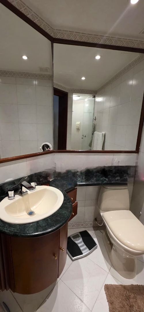 Apartamento de 3 alcobas en venta en Santa Barbara Central, Bogotá, 168 m² · foto 13 de 17